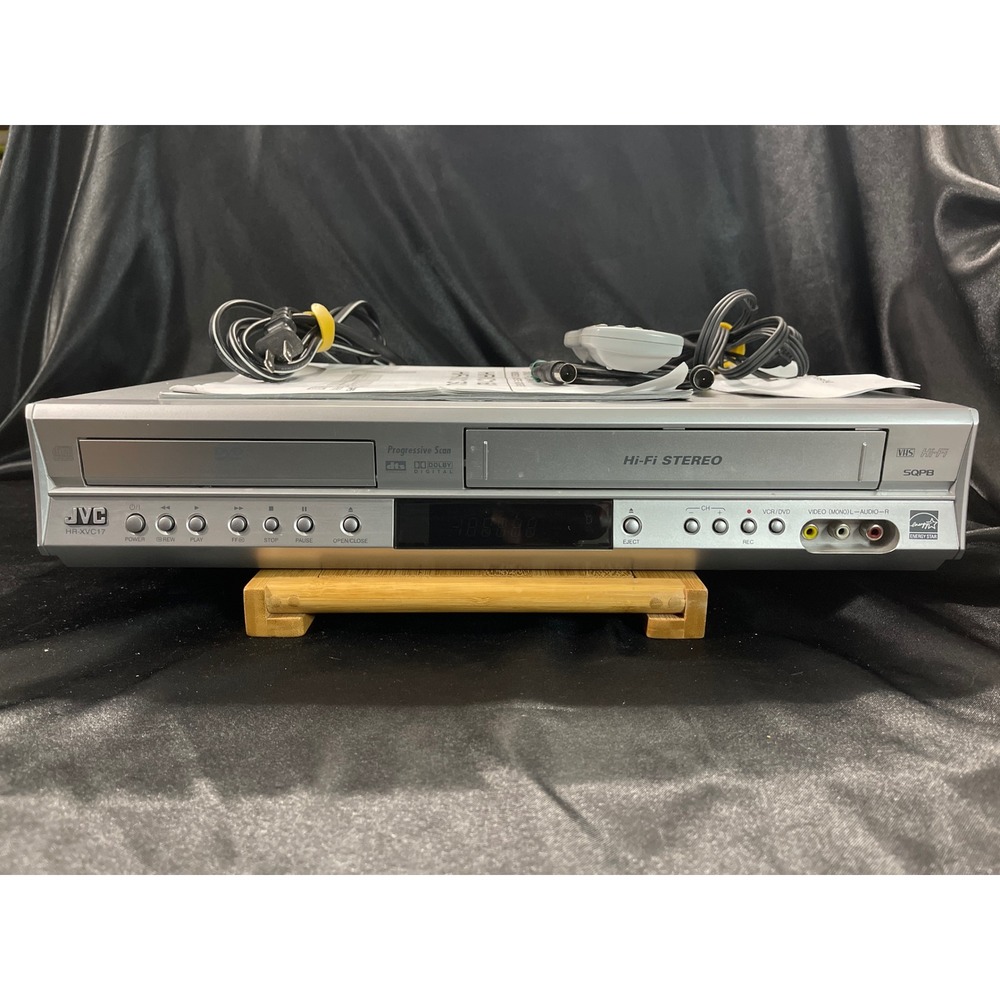JVC HR-XVC17SU DVD VCR Combo Player‎ Hi-Fi Stereo Progressive Scan Remote WORKS